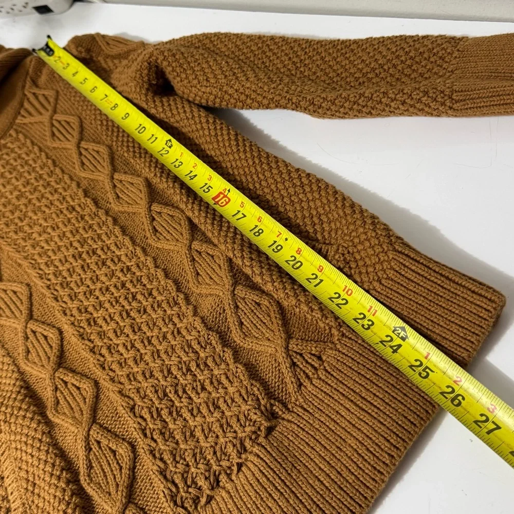 L.L. Bean signature 100% cotton cable knit Brown sweater w/pockets medium - Picture 6 of 9